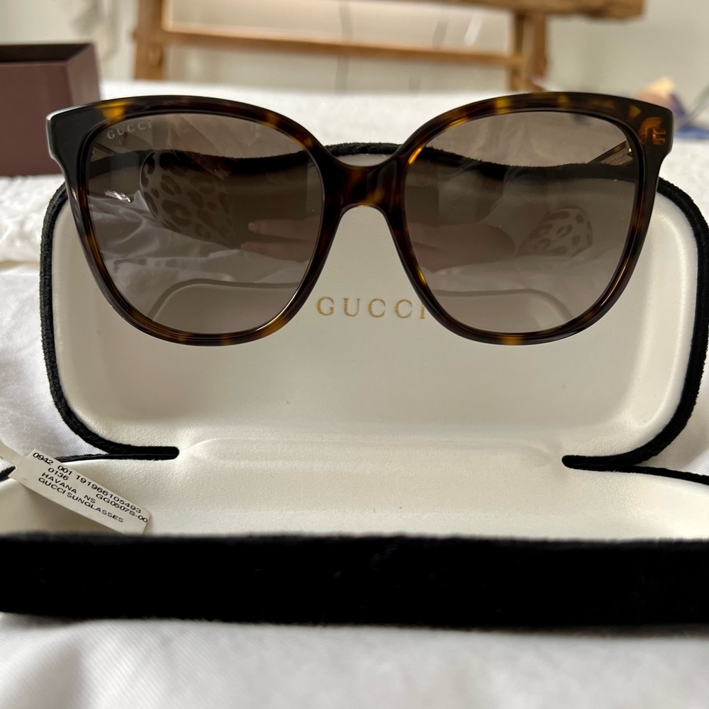 Gucci sunglasses